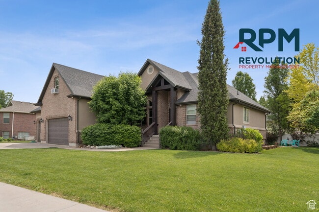 Building Photo - "Spacious 6-Bed Gem with Granite Touches &...