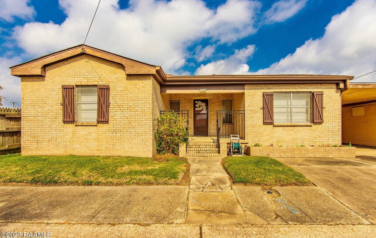 325 Aucoin St, City, LA 70380 House Rental in City, LA