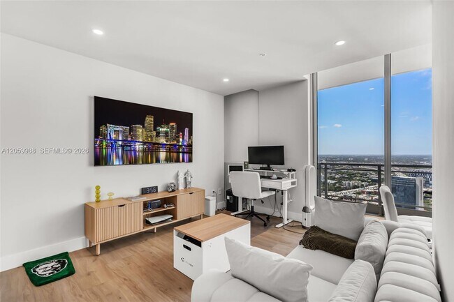 Foto del edificio - 92 SW 3rd St