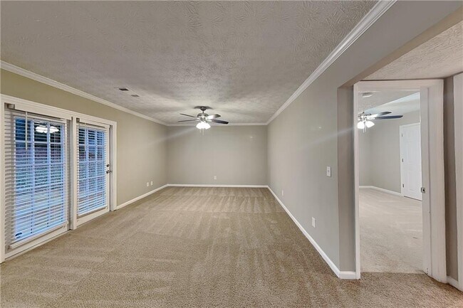 Building Photo - 2981 Sutton Glen