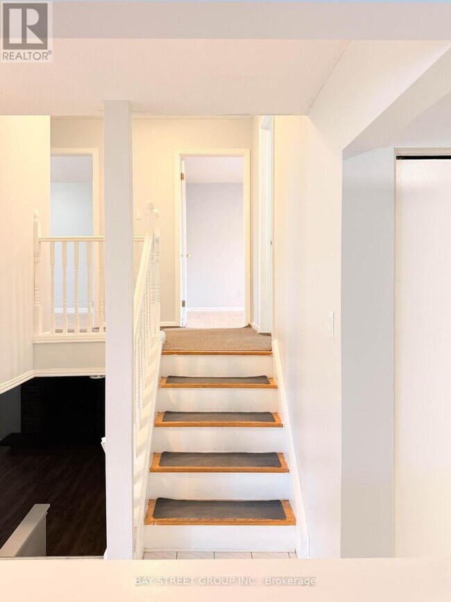 Photo du bâtiment - 526 Chamberlain Rd