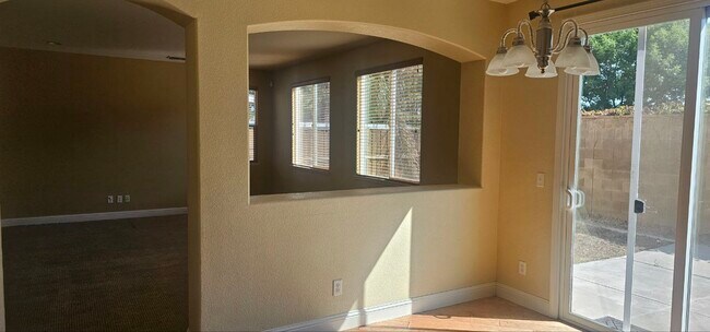 Building Photo - 883 Kiwi St