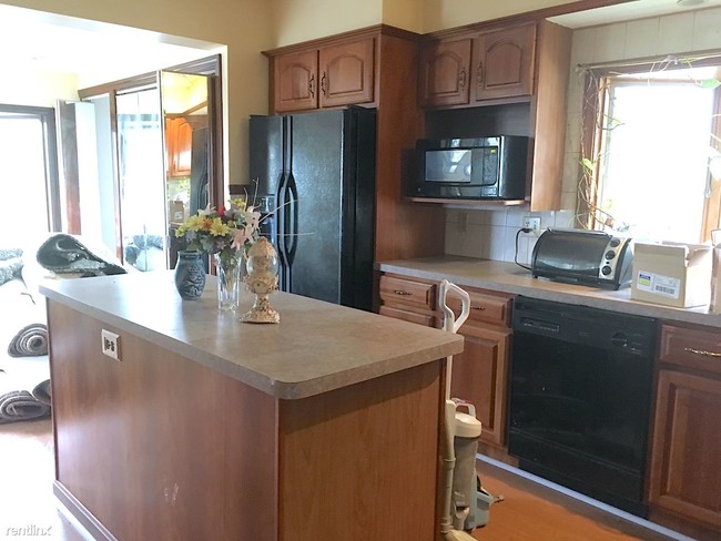 Foto del edificio - 2 br, 1 bath  - 103 Wright Ave