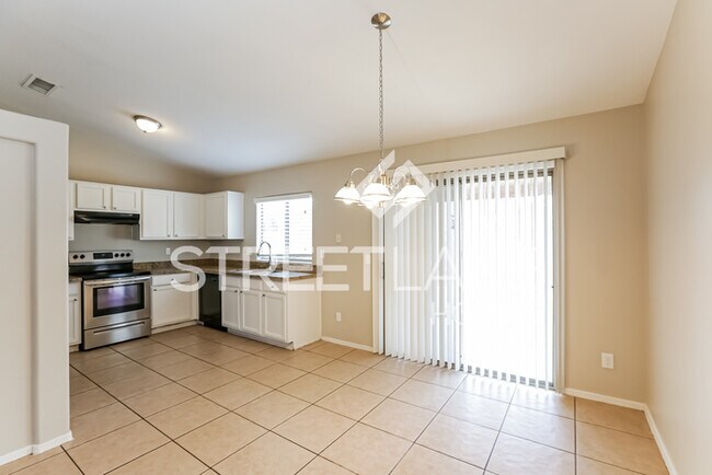 Foto del edificio - Charming 3 Bedroom in Avondale!