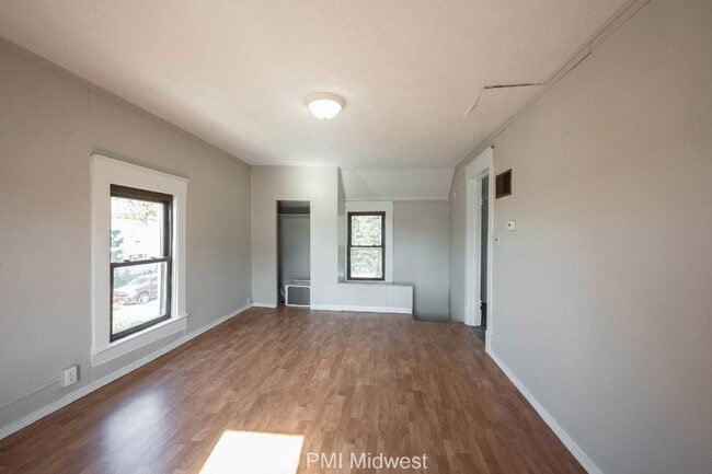 Foto del edificio - 918 S Bell St