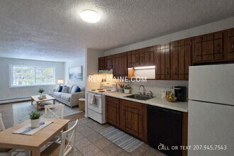 Building Photo - 10 Tall Pines Dr
