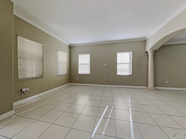 Building Photo - 8786 NW 139th Ter