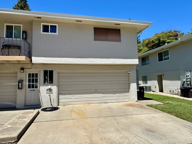 Foto del edificio - Citrus Heights 2BD/1BA with Community Pool