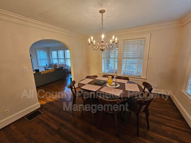 Foto del edificio - 245 Lindbergh Drive NE