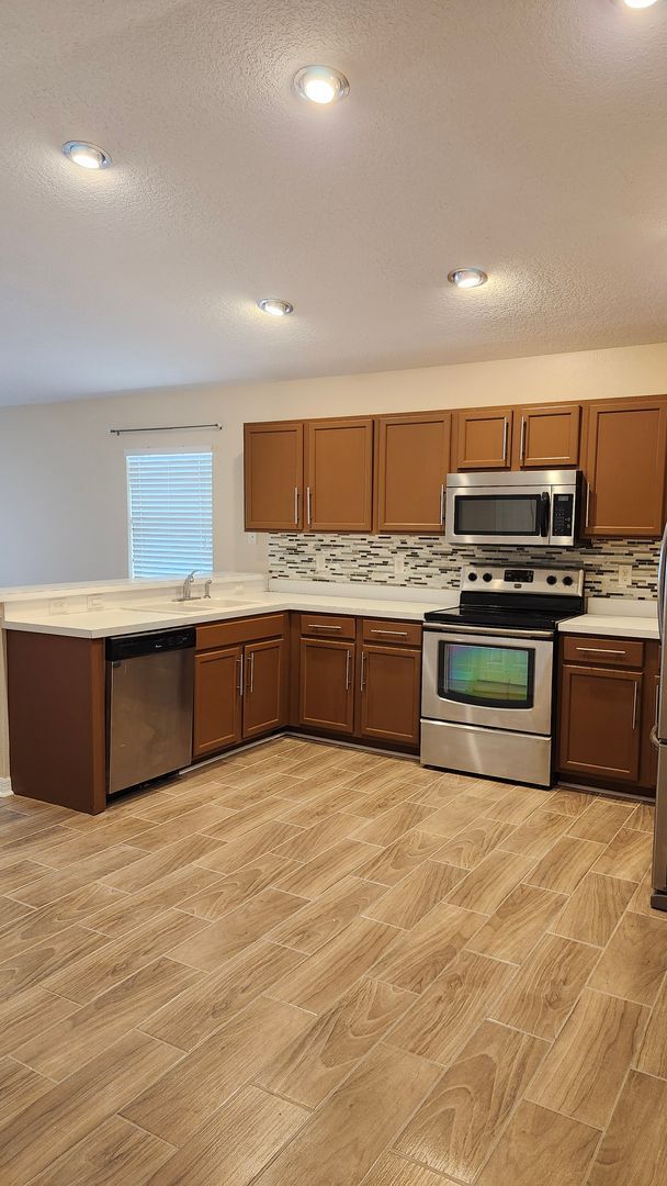 Foto del edificio - 7955 Carriage Pointe Dr