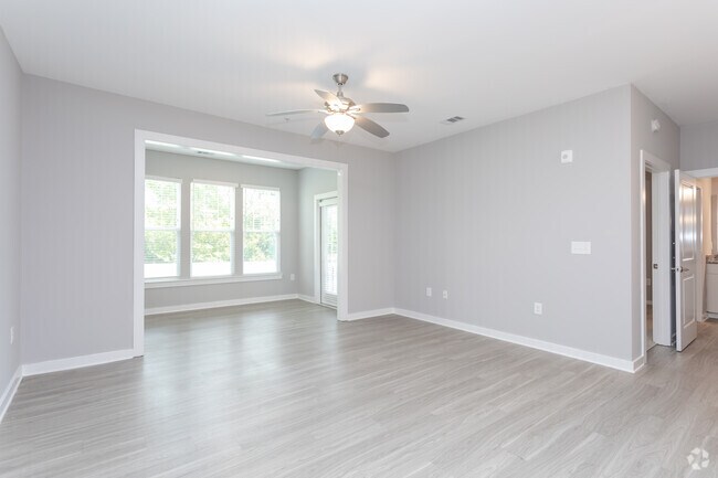 1BR, 1BA - 921SF Shore - Sala de estar - Haven at Wild Dunes