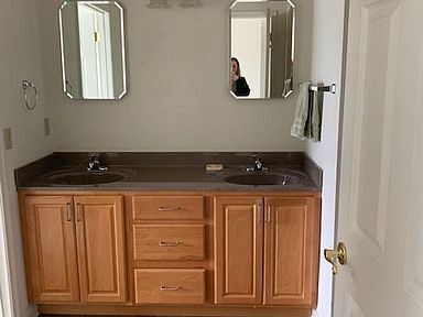 Building Photo - 1034 Caravan Way