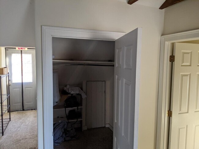 CLOSET - 228 W Gay St