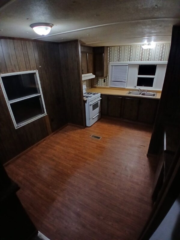 Primary Photo - 4836 Ellsworth Ln