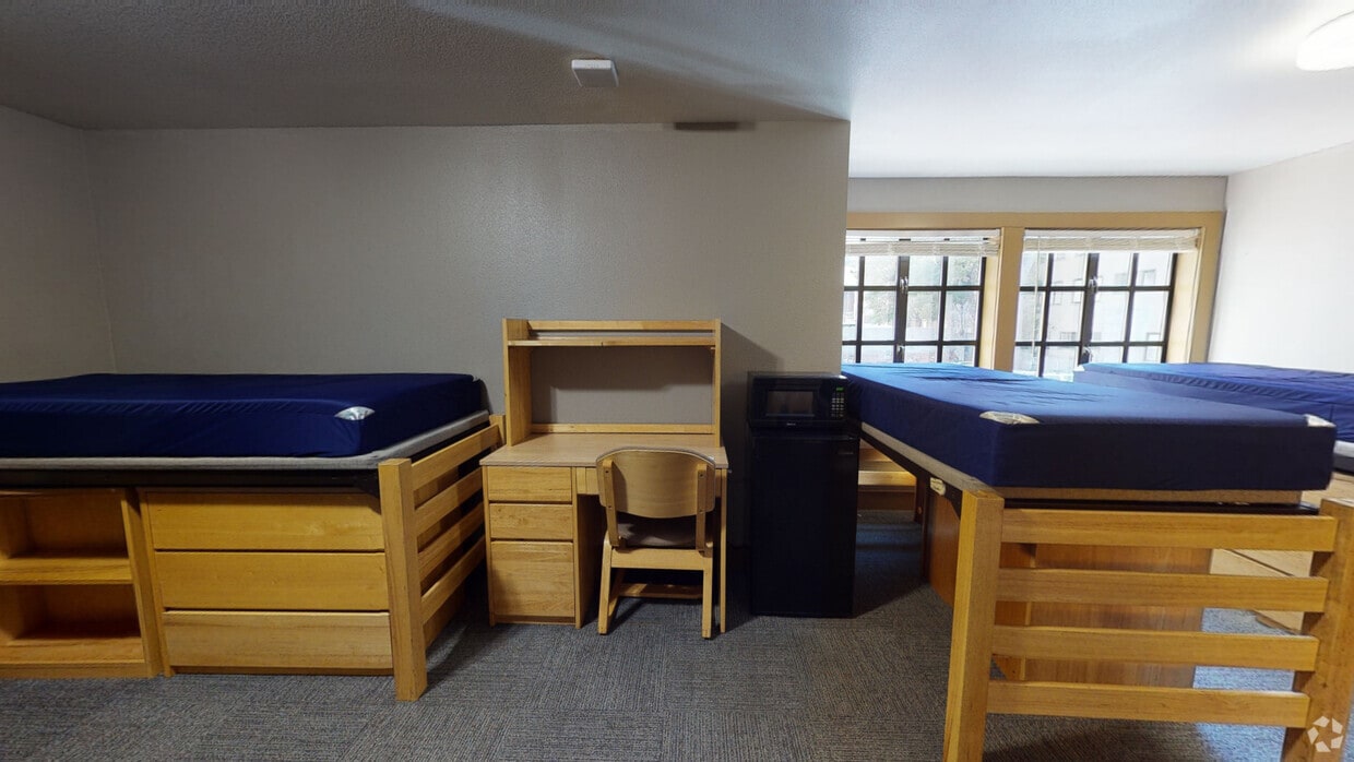 Photo - 2315 College Apartments
