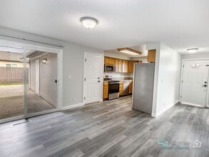 Building Photo - 6925 Pierce Dr N