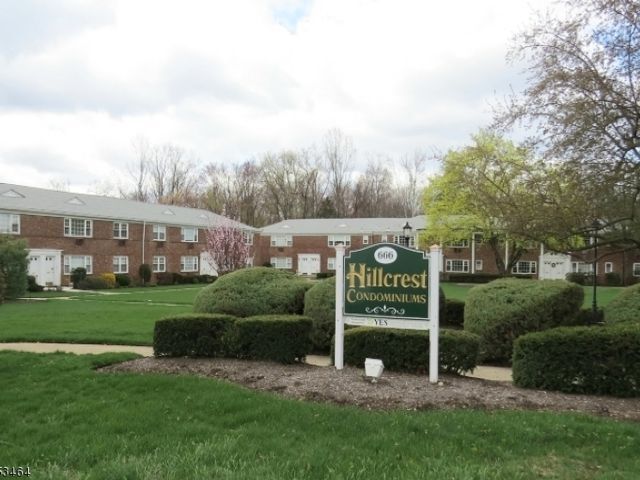 Foto del edificio - 666 Bloomfield Ave