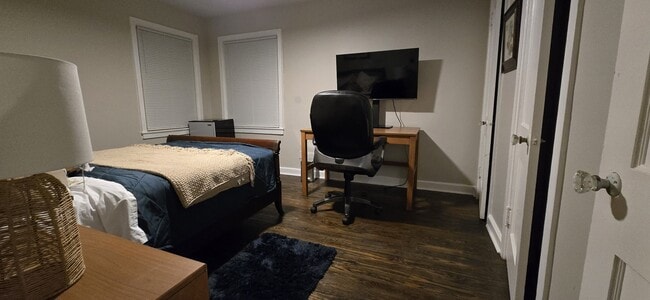 Foto del edificio - 1824 Tiger Flowers Dr NW