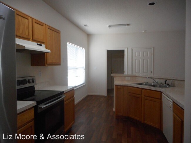 Building Photo - 3 br, 2.5 bath House - 306 Congress Avenue