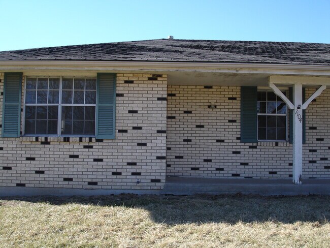 Foto del edificio - 7104 N Park Ave