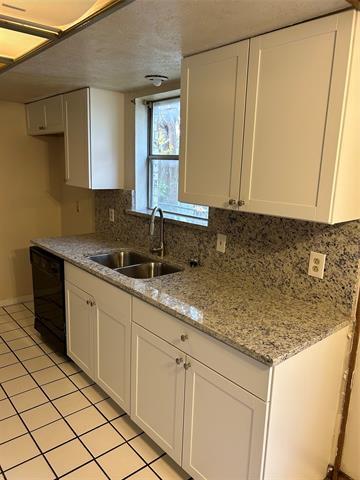 Building Photo - 2127 Aloha Dr