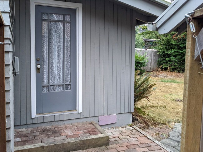 Foto del edificio - Salem Home with Washer/Dryer Hookups and F...