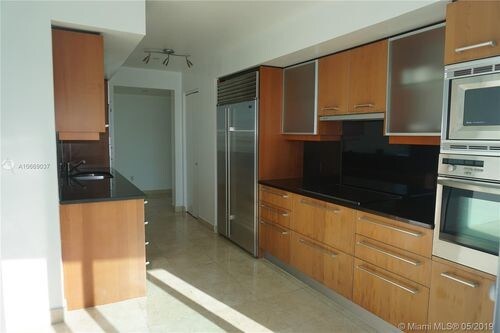 Building Photo - 1331 Brickell Bay Dr
