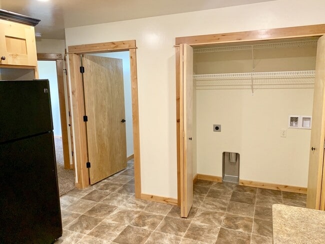 Building Photo - 2615 Westwood Lp