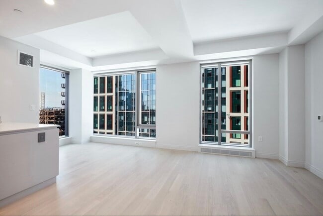 Foto del edificio - 135 Seaport Blvd