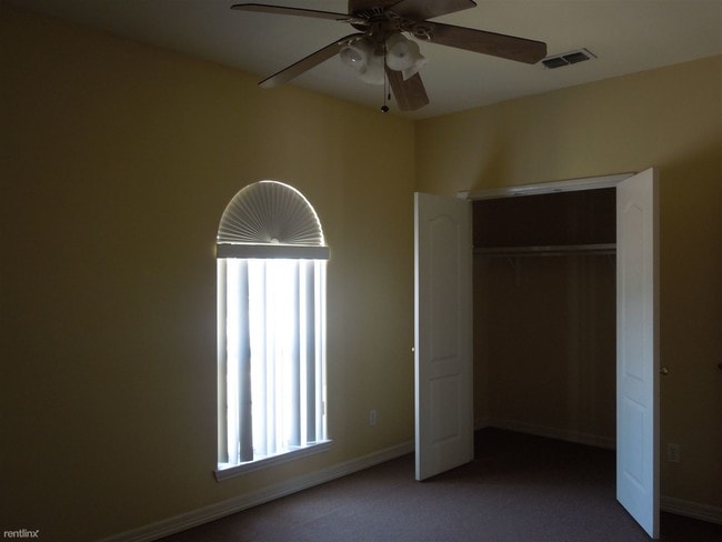 Building Photo - 609 Buena Vista Dr