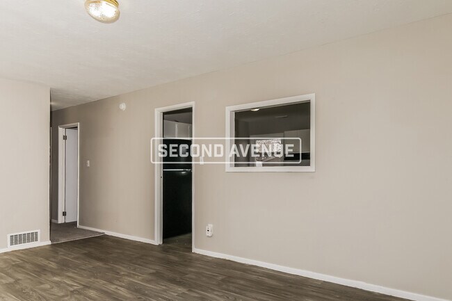 Foto del edificio - 403 Eberhart DR