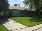 Foto principal - Spacious 4 bedroom 2 bath house with large...