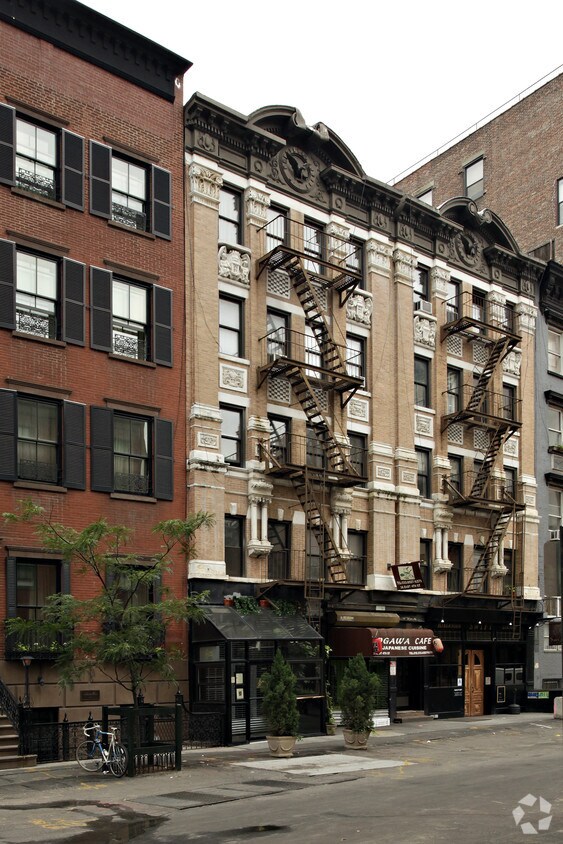 Building Photo - 36 E 4th St
