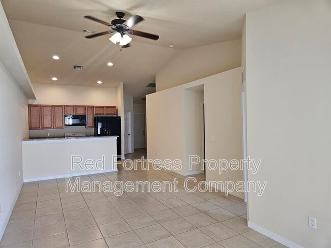 Foto del edificio - 542 SE 6th Pl
