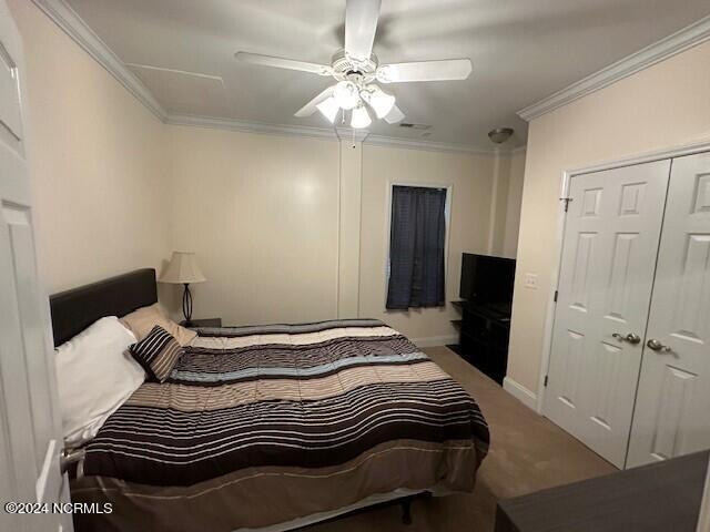 Building Photo - 1206 E Oak Island Dr
