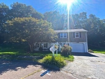 Foto del edificio - 12 Evangeline Ln