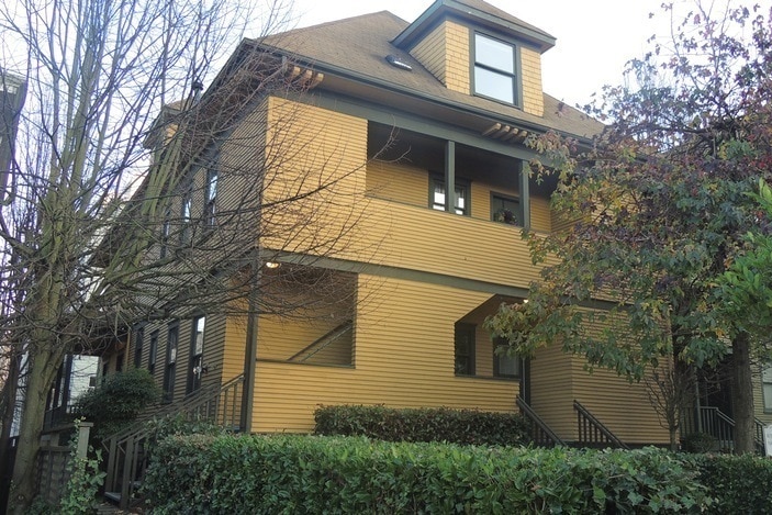 Foto del edificio - 1419 Boylston Ave