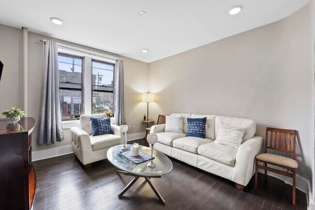 Foto del edificio - 6414 Park Ave