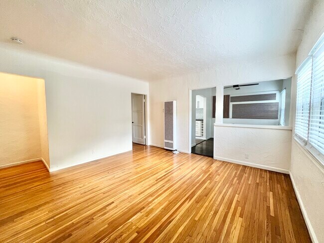 Building Photo - 2609 14th St