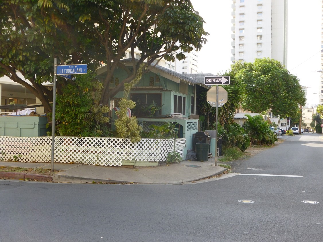 Primary Photo - 228 Liliuokalani Ave
