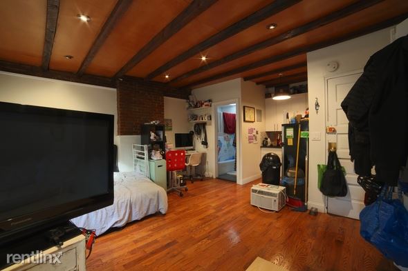 Building Photo - 426 Jefferson Ave