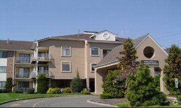 Building Photo - Edison Woods Senior