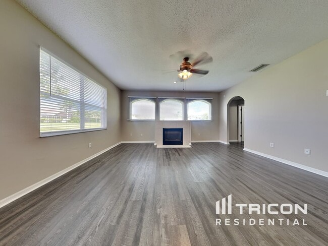 Foto del edificio - 19126 Wind Dancer St