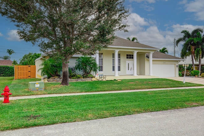 Building Photo - 13835 Staimford Dr
