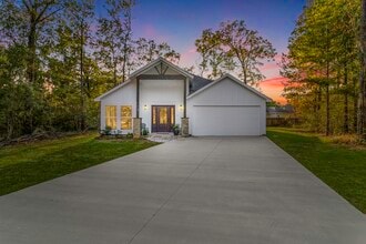 Building Photo - 112 Glen Haven