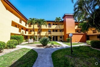 Building Photo - 6110 Whiskey Creek Dr