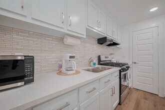 Building Photo - 6725 Avenue K