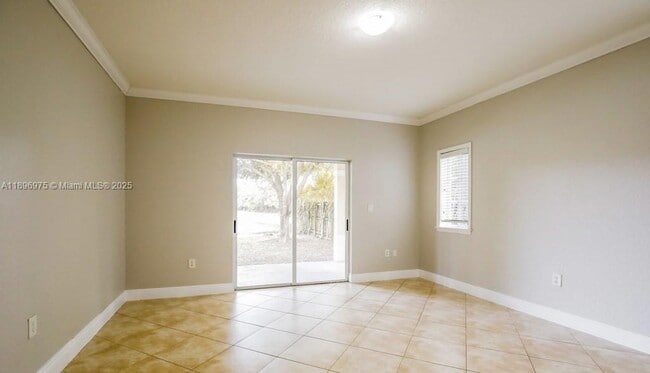 Foto del edificio - 665 SE 31st Ave
