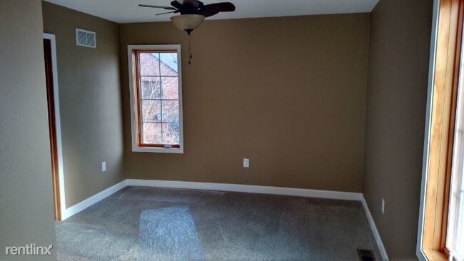 Building Photo - 3 br, 2 bath Apartment - 311 S 2nd St