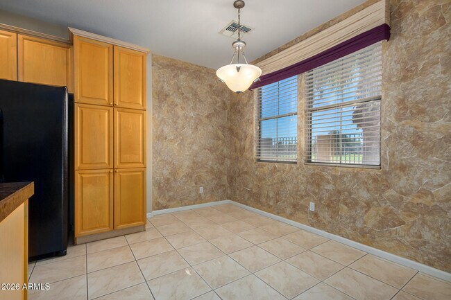 Foto del edificio - 13746 W Cypress St